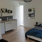 4 Henriville Apartmán *